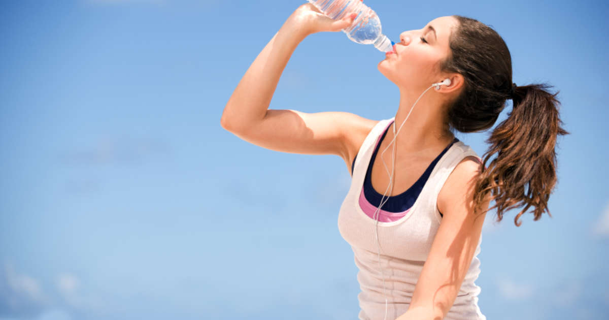Read more about the article Tips To Drink More Water / 5 To Thrive Friday